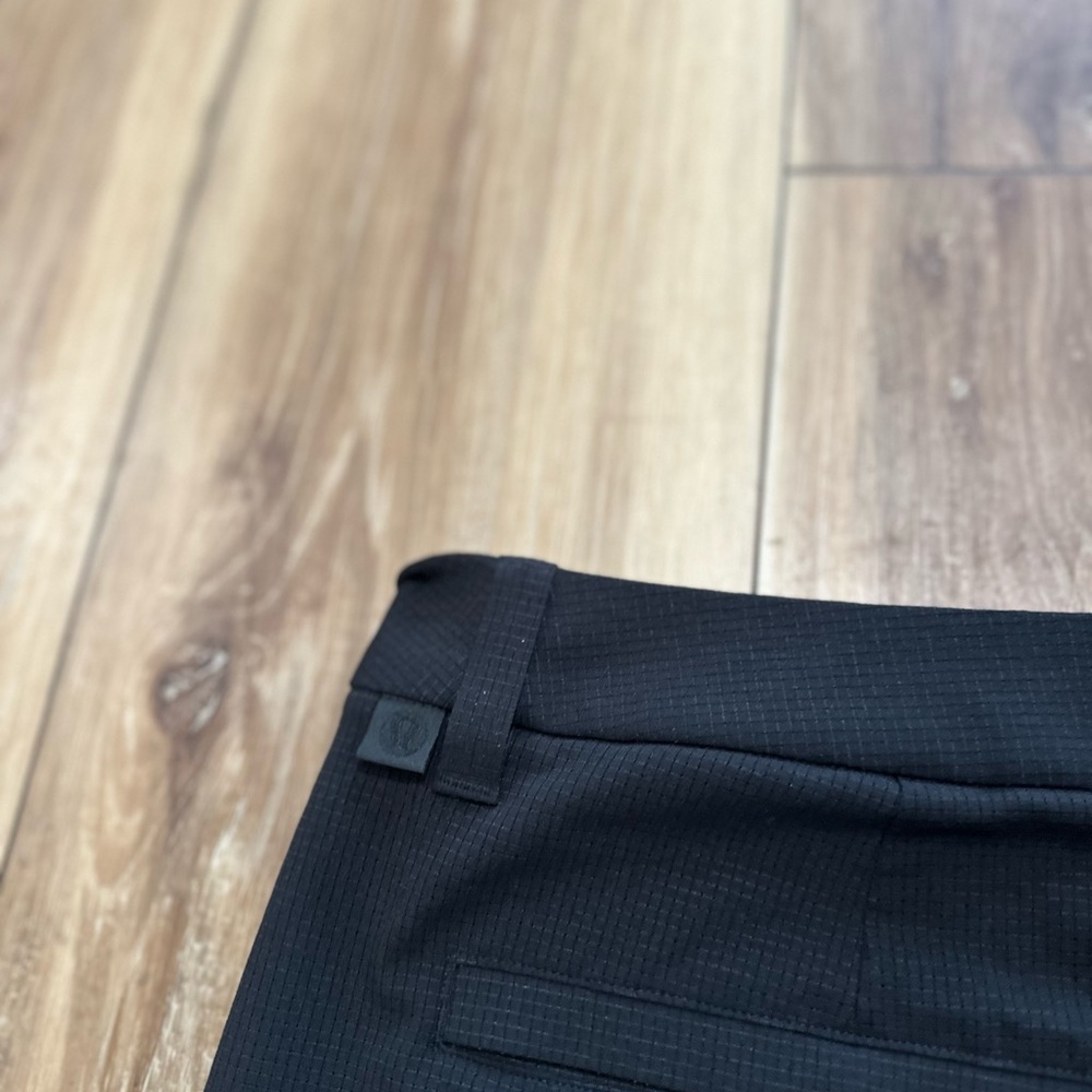 lululemon athletica Men's ABC classic fit shorts size 36 - Picture 7 of 7